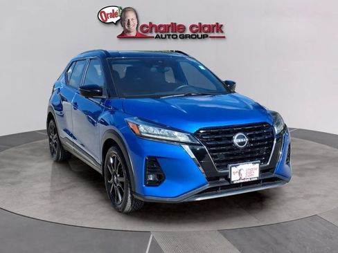 Used 2022 Nissan Kicks SR FWD image 7
