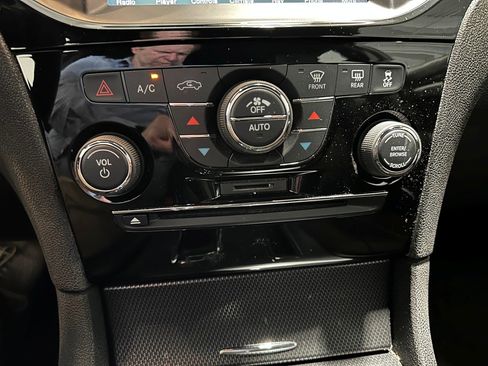 Used 2012 Chrysler 300 S w/ Luxury Group AWD/4WD image 12