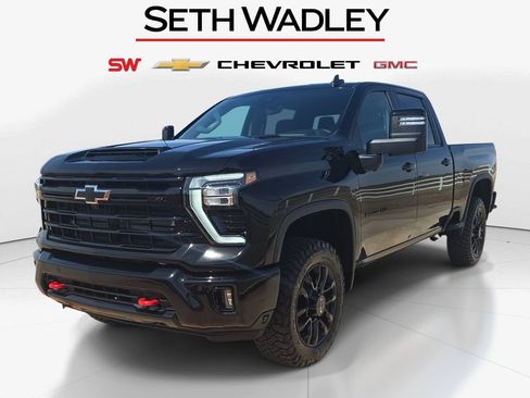 New 2026 Chevrolet Silverado 2500 LT w/ Trail Boss Package AWD/4WD image 3