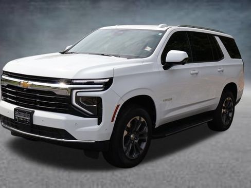 Used 2025 Chevrolet Tahoe LS AWD/4WD image 28