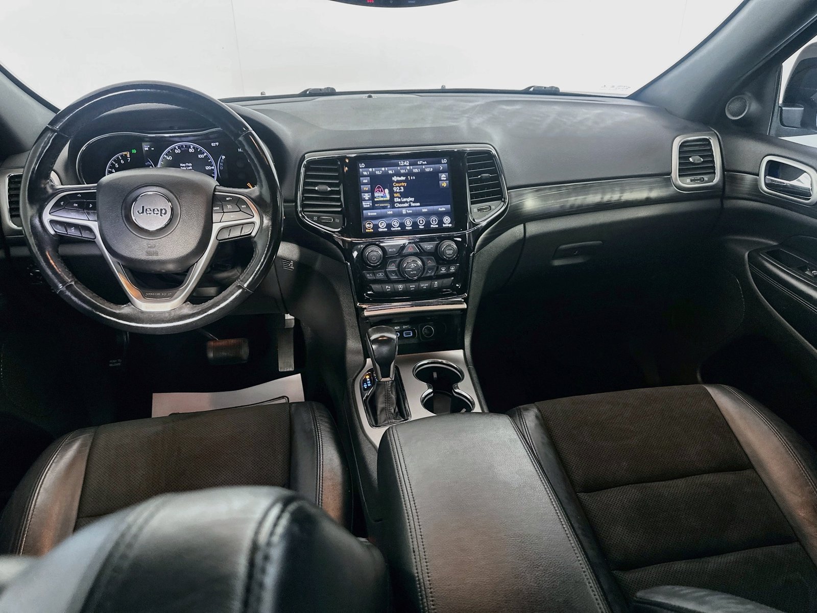 Used 2019 Jeep Grand Cherokee Altitude AWD/4WD image 22