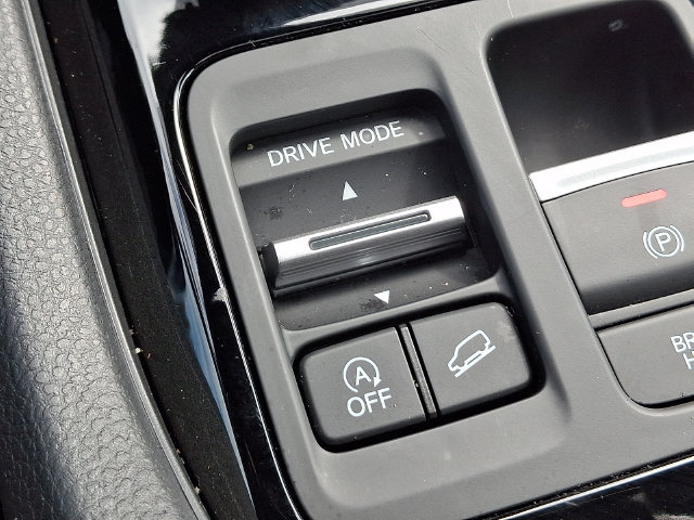 Certified 2024 Honda Pilot TrailSport image 25
