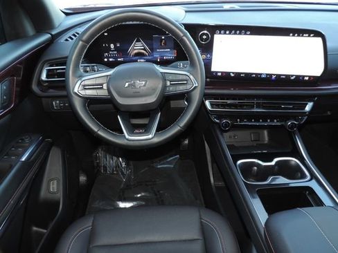 Certified 2025 Chevrolet Traverse Z71 w/ Driver Confidence Package image 25