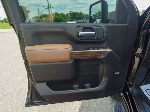 Used 2022 Chevrolet Silverado 3500 High Country w/ Z71 Off-Road Package AWD/4WD image 18