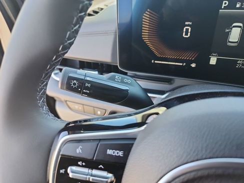 New 2026 Kia Carnival EX FWD image 14