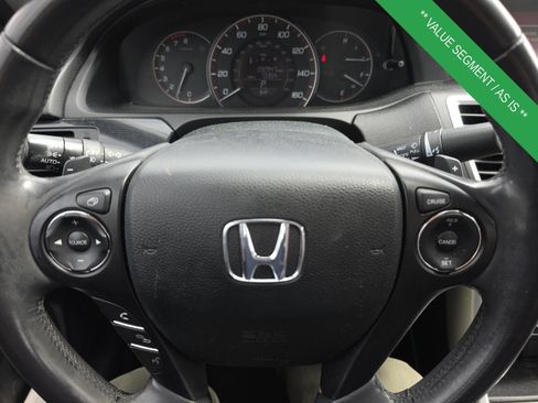 Used 2014 Honda Accord Sport image 16