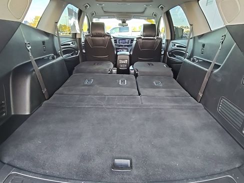 Used 2020 Buick Enclave Avenir w/ Avenir Technology Package image 24