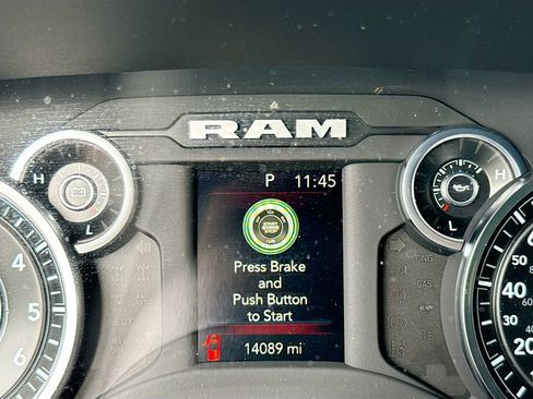 Used 2024 RAM 1500 Big Horn image 12