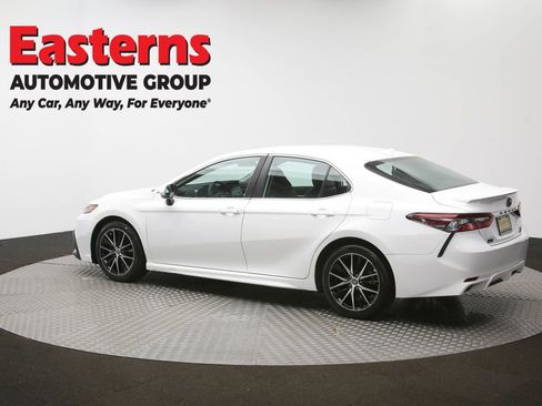 Used 2024 Toyota Camry SE AWD/4WD image 61