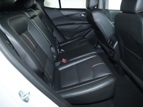 Used 2023 Chevrolet Equinox Premier image 32