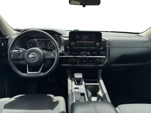 Used 2022 Nissan Pathfinder SV w/ SV Black Package FWD image 17