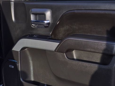 Used 2017 Chevrolet Silverado 1500 LTZ Z71 w/ LTZ Plus Package AWD/4WD image 39