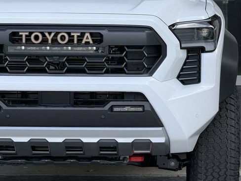 New 2026 Toyota Tacoma 4x4 Double Cab Hybrid image 9