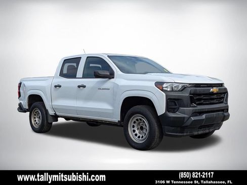 Used 2024 Chevrolet Colorado W/T RWD image 1