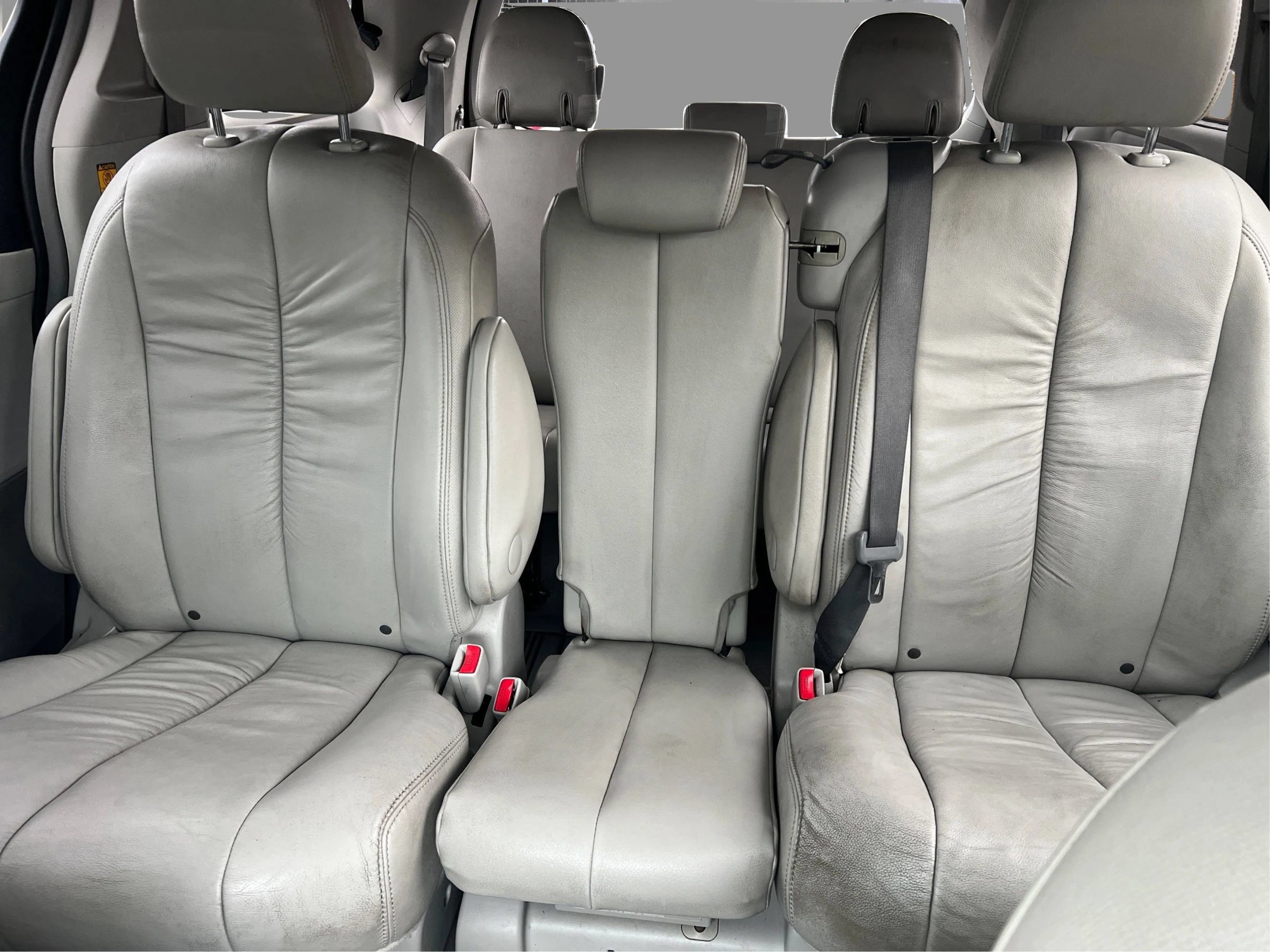 Used 2012 Toyota Sienna XLE w/ Entertainment Pkg FWD image 17