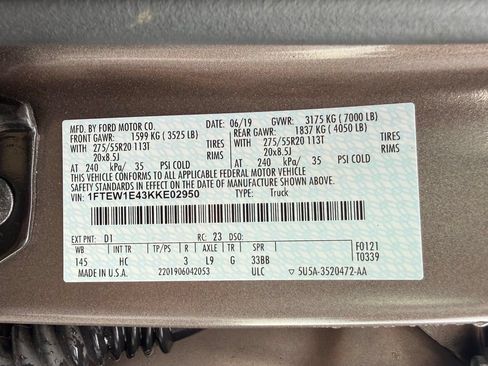 Used 2019 Ford F150 Lariat w/ Equipment Group 502A Luxury AWD/4WD image 32
