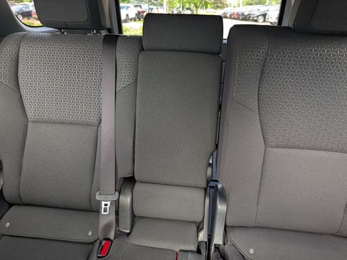 Certified 2025 Toyota 4Runner SR5 AWD/4WD image 13