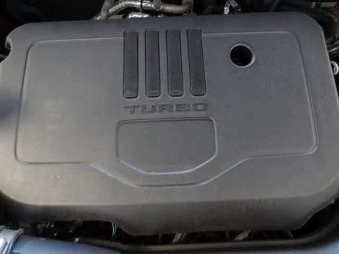 Used 2023 GMC Acadia SLT image 46