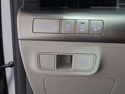 New 2026 Hyundai Kona SE AWD/4WD image 22