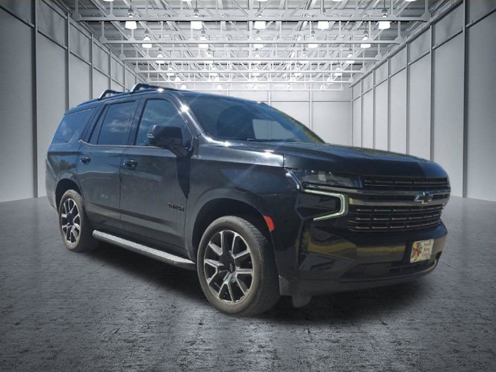 Used 2021 Chevrolet Tahoe RST w/ Luxury Package AWD/4WD image 10