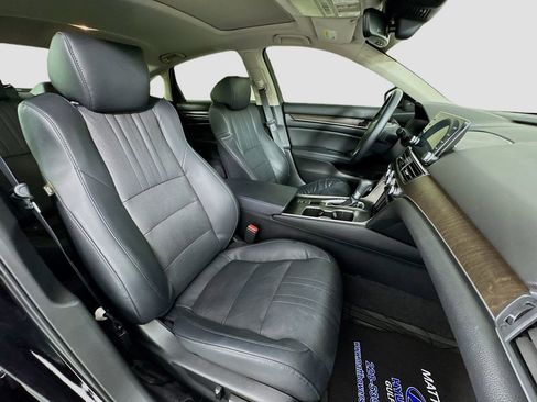 Used 2018 Honda Accord EX-L image 31