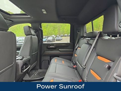 Used 2025 GMC Sierra 2500 AT4 AWD/4WD image 22