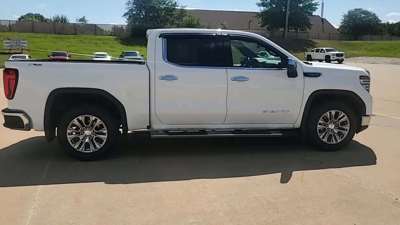 Used 2023 GMC Sierra 1500 SLT w/ SLT Premium Package AWD/4WD image 9