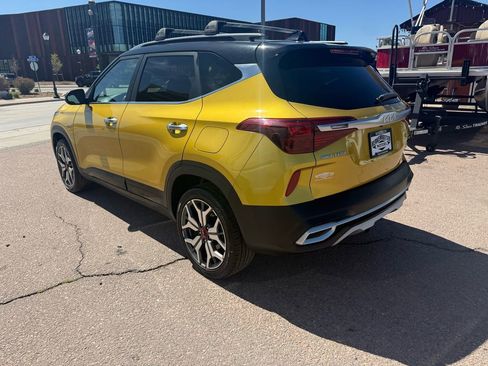 Used 2022 Kia Seltos SX AWD/4WD image 5