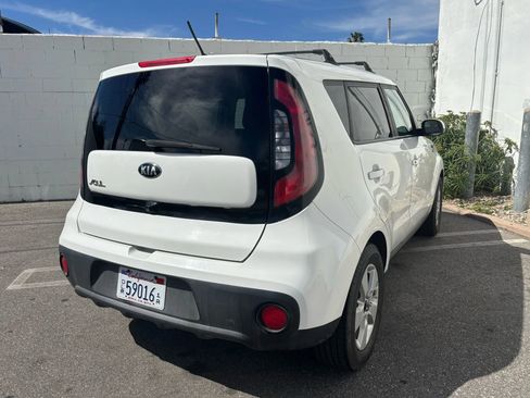 Used 2019 Kia Soul ! image 8