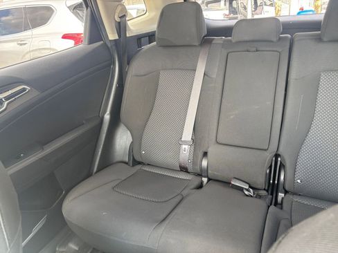 Used 2025 Kia Sportage LX image 37