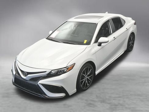 Used 2024 Toyota Camry SE FWD image 47