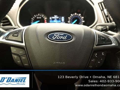 Used 2017 Ford Edge SEL AWD/4WD image 29