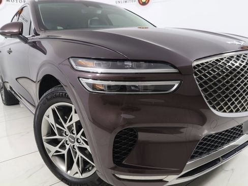 Used 2022 Genesis GV70 2.5T w/ Select Package image 18