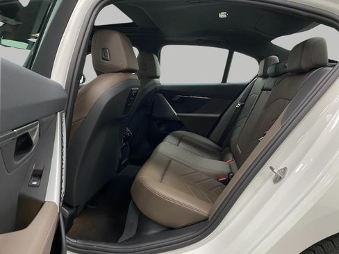 Certified 2024 BMW 530i xDrive w/ Convenience Package image 28