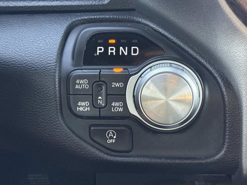 Used 2025 RAM 1500 Laramie AWD/4WD image 29