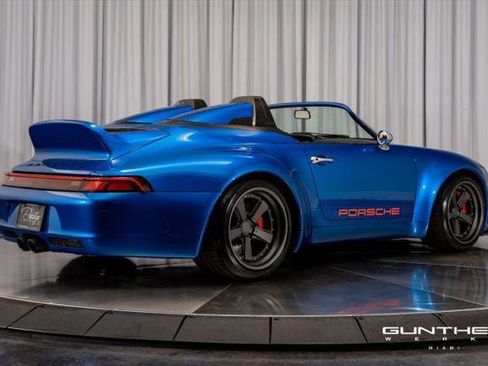 Used 1995 Porsche 911 Carrera RWD image 45