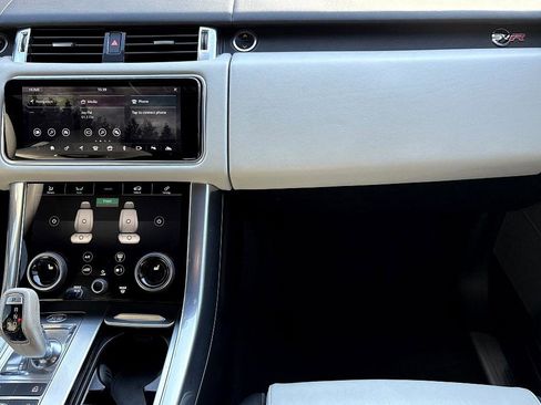 Used 2020 Land Rover Range Rover Sport SVR image 14