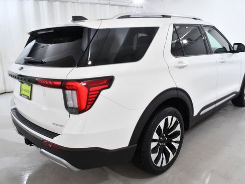New 2026 Ford Explorer Platinum w/ LUX Leather Package image 11