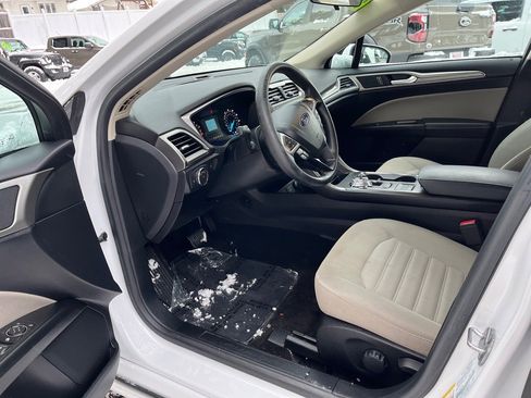 Used 2018 Ford Fusion S image 9