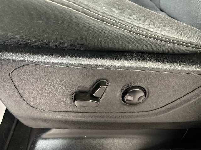 Used 2022 RAM 1500 Big Horn AWD/4WD image 13