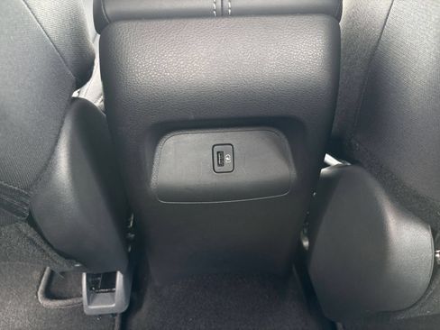 Used 2025 Nissan Sentra SV FWD image 22