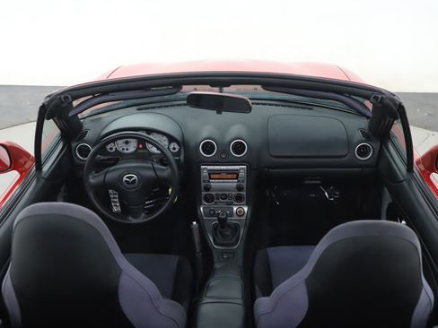 Used 2005 MAZDA MX-5 Miata MAZDASPEED image 14