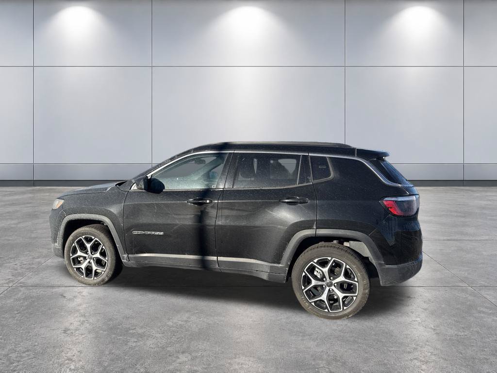 Used 2025 Jeep Compass Limited AWD/4WD image 8