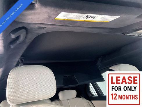 Used 2023 BMW 740i image 23