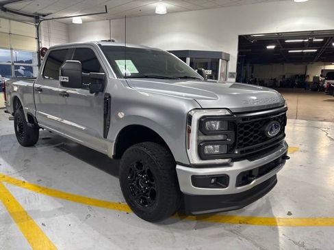 Used 2024 Ford F250 XL w/ STX Appearance Package AWD/4WD image 4