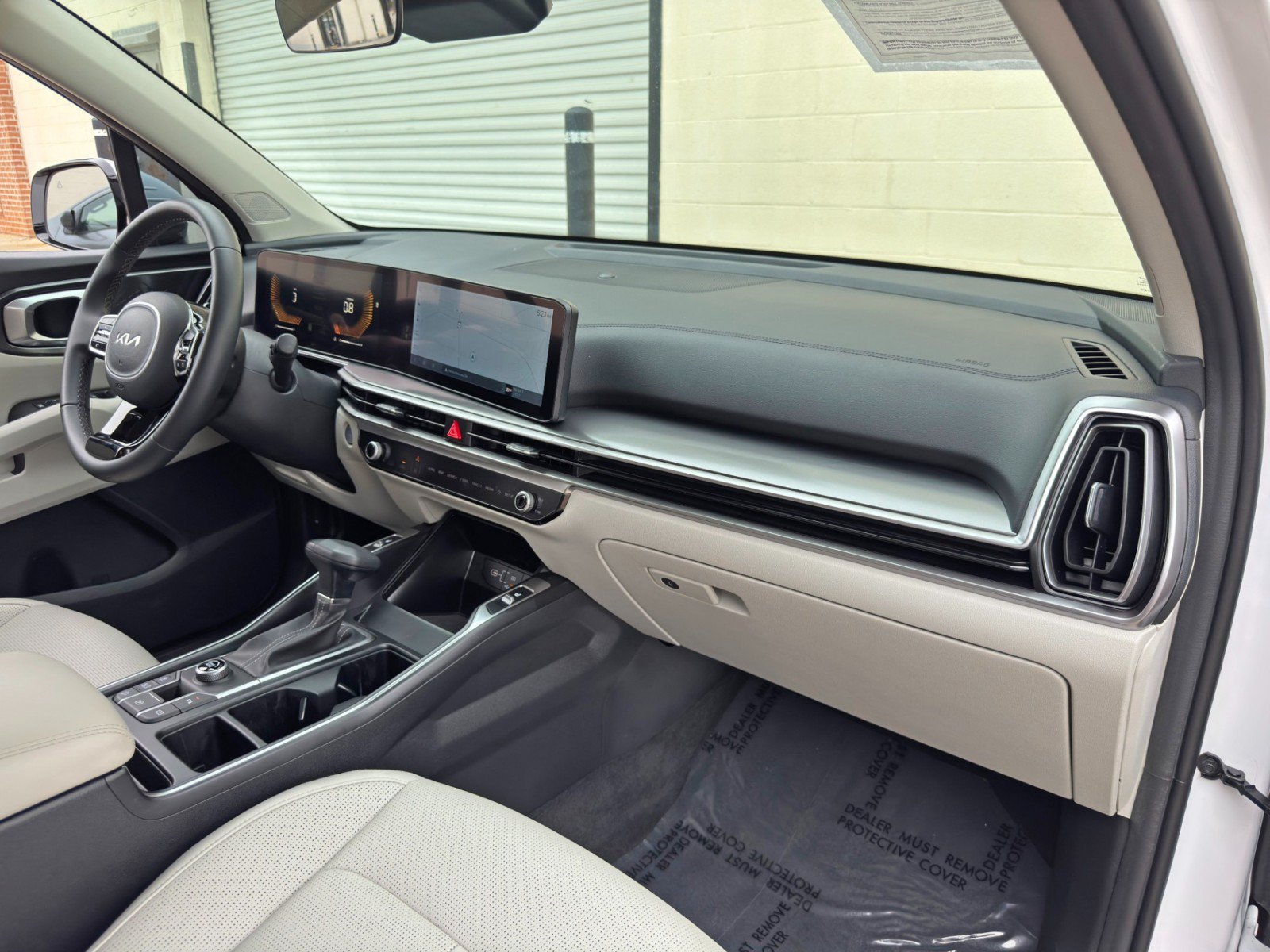 Used 2025 Kia Sorento EX w/ Panoramic Sunroof Package FWD image 14