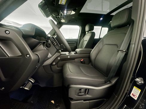 New 2026 Land Rover Defender 110 V8 AWD/4WD image 19