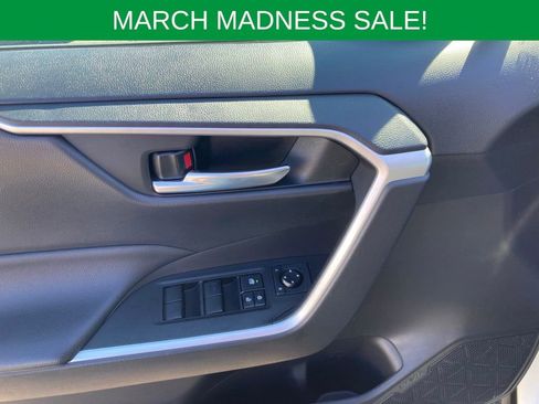 Used 2021 Toyota RAV4 XLE w/ Convenience Package image 22