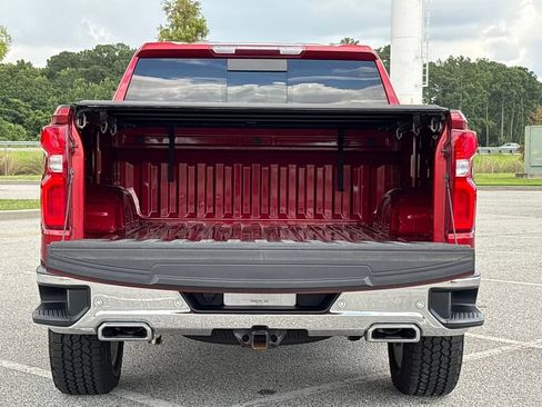 Used 2023 Chevrolet Silverado 1500 LTZ w/ LTZ Convenience Package II AWD/4WD image 24