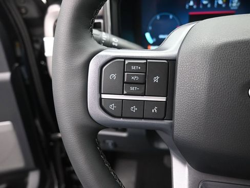 New 2026 Ford F250 4x4 Crew Cab Super Duty image 7